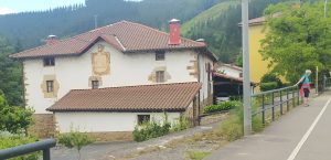 Uribarri Ganboa (busa pantanotik, erreserba 843740286) @ Bus geltokia, Zalduspe (ospitala)
